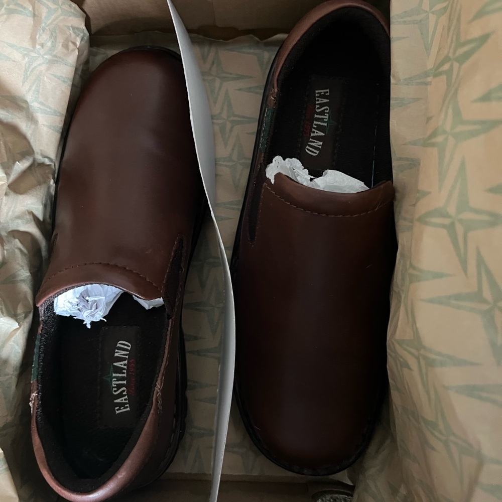 Eastland Women’s Newport Brown Leather Slip-Ons - Picture 10 of 12